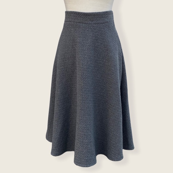 NWT Oak + Fort Women’s A-Line Dark Gray Waffle Knit Midi Skirt XS - Picture 1 of 15
